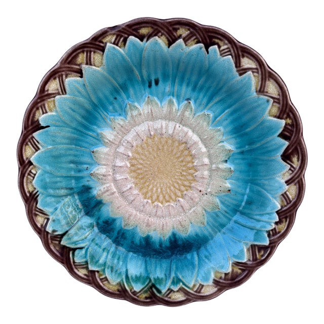 19th Century English Victorian Majolica Sunflower Plate For Sale