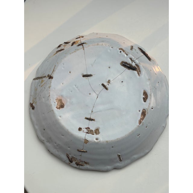 Antique Plates from Moustiers, 1760, Set of 2 For Sale - Image 10 of 18