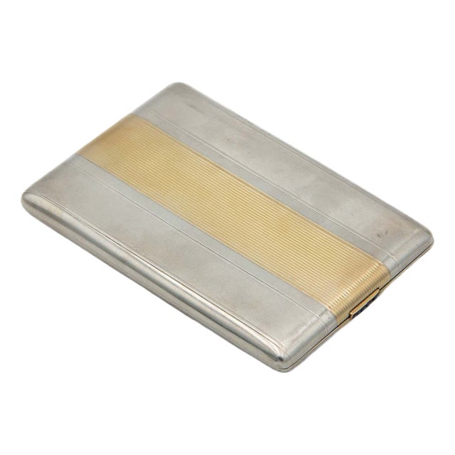 Rectangular Silver Cigarette Case with Patterns For Sale