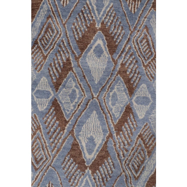 Contemporary Art Deco Style With Diamond Lattice Rug by Rug & Kilim, India For Sale In New York - Image 6 of 10