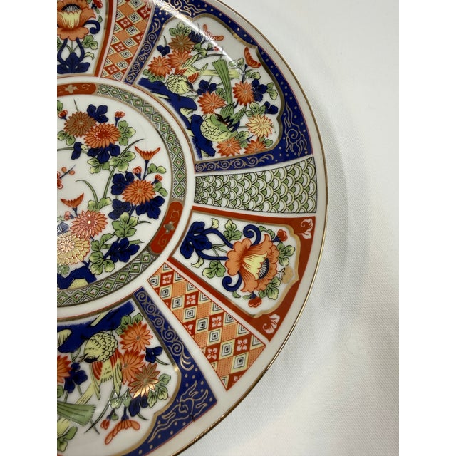 Imari Porcelain Mid 20th Century Japanese Imari Porcelain Plate in Blue and Red For Sale - Image 4 of 10