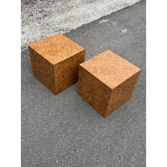Milo Baughman 1970s Pair of Post-Modern Burled Cube Tables Styled After Milo Baughman For Sale - Image 4 of 12