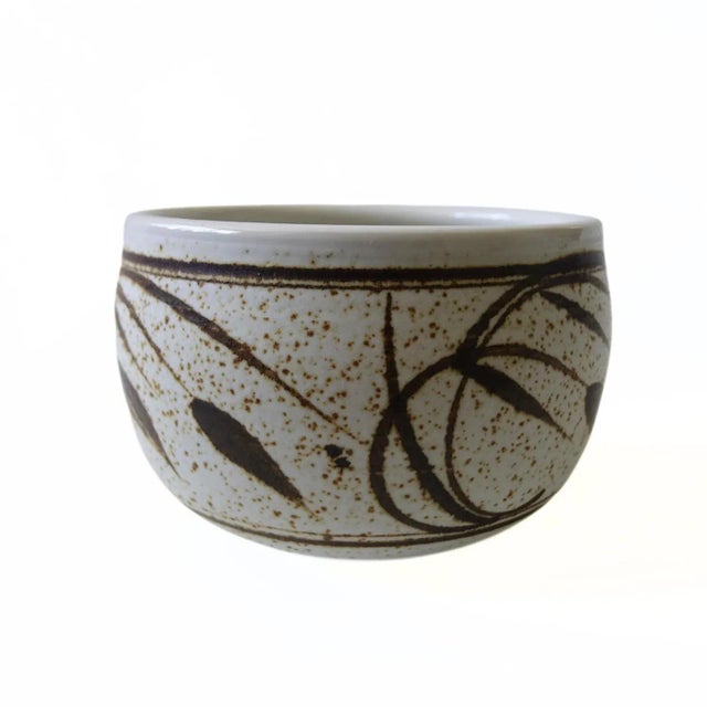 Vintage Handmade Ceramic Bowl from Jussis Keramik Åland, Finland For Sale - Image 4 of 5