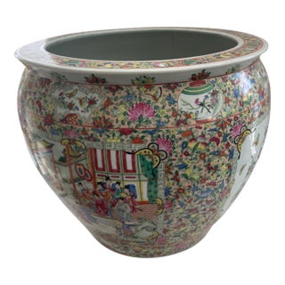 Palace Size Rose Medallion Fish Bowl Pot For Sale