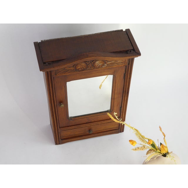 French Art Deco Medicine Cabinet, 1920s For Sale - Image 3 of 12