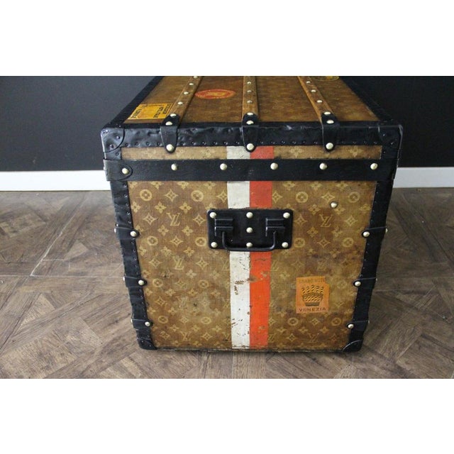 Metal Trunk in Woven Canvas by Louis Vuitton, 1890 For Sale - Image 7 of 18