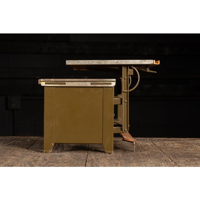 1950s Hamilton “Auto-Shift Table” Functional Salesman Sample For Sale - Image 4 of 13