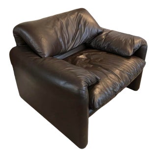 Cassina Italy Vico Magistretti Maralunga Brown Leather Lounge Chair For Sale