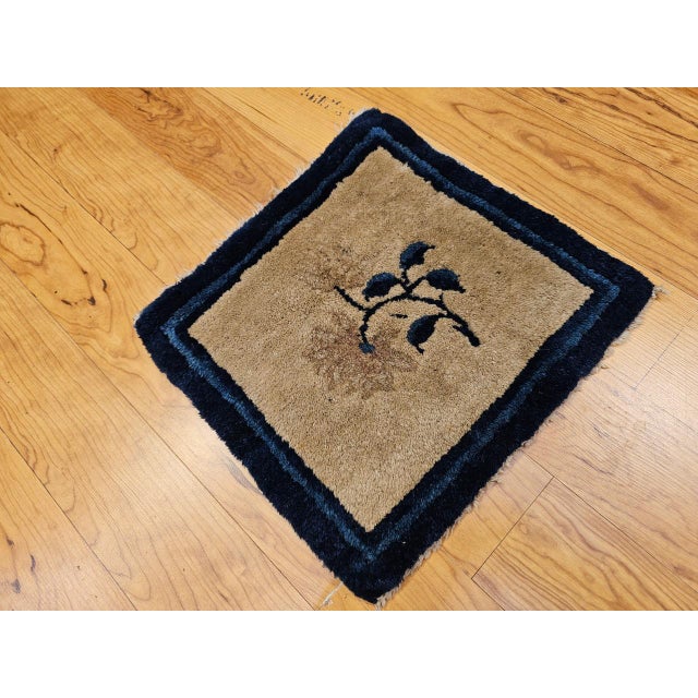1900 - 1909 Vintage Chinese Art Deco Square Rug, Hand-Knotted Wool, Floral Pattern, Ivory & Blue, 14"x14" For Sale - Image 5 of 8