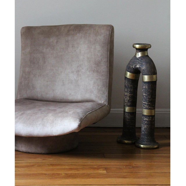 Small Velvet Chaise Lounge, 1970, in Restored conditions. Designed 1970 to 1979