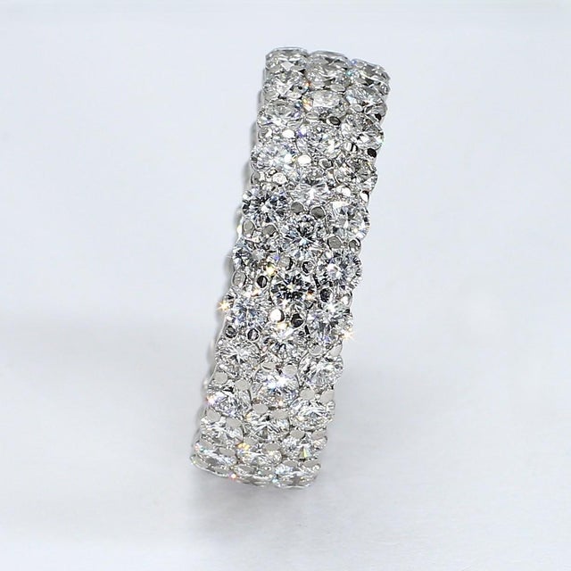 Contemporary Platinum Three-Row Pavé Diamond Ring (~7.75cttw) - Size 8 For Sale - Image 3 of 6