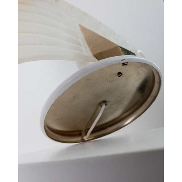 Vintage Murano Glass Table Lamp with Leaf Shaped Glass - White, Gold Metal Base, Italy, 1980s For Sale - Image 10 of 11