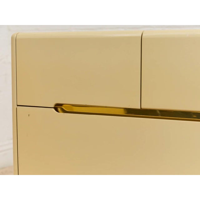 Altavista Lane Mid 20th Century Lane Post Modern Dresser Brass Plinth Base For Sale - Image 4 of 12