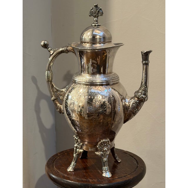 Late 19th Century Rogers Smith & Co. Meriden Engraved Quadruple Plate Coffee Pot For Sale In Dallas - Image 6 of 12