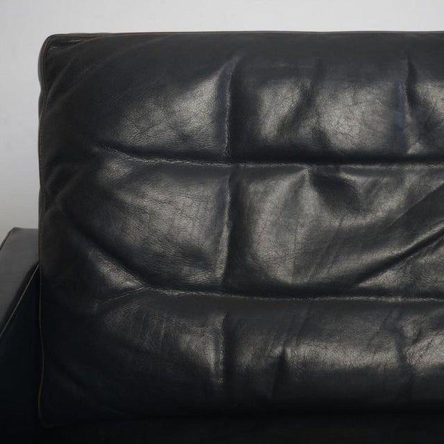 PK31 2-Seater Sofa in Black Elegance Leather by Poul Kjærholm, 2006 For Sale - Image 4 of 18