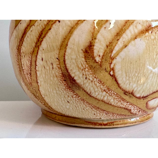 1970s Studio Ceramic Lidded Box with Shino-Inspired Flowing Glaze in Honey, Cream and Iron Red, Germany, 1970s For Sale - Image 5 of 16