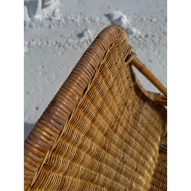 Vintage 1970s Coastal Modern Italian Rattan Chaise Lounge For Sale - Image 9 of 12