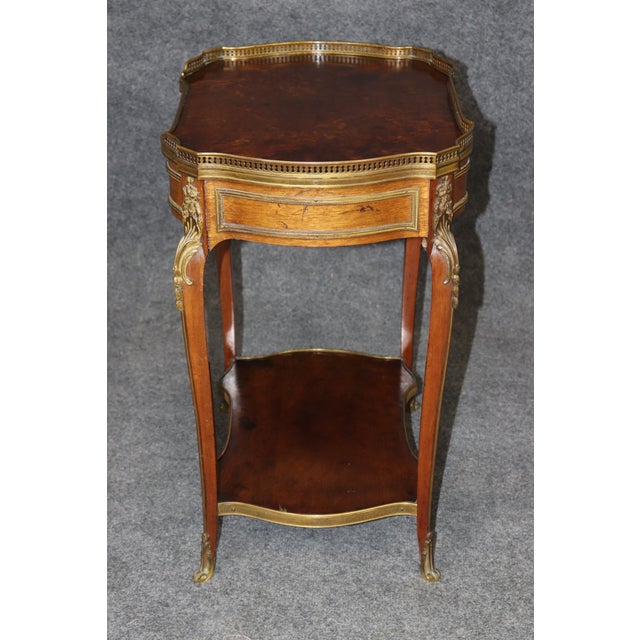 19th C French Louis XV Style Bronze Ormolu Mounted Two Tier End Table For Sale In Philadelphia - Image 6 of 14