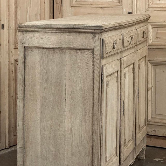 18th Century French Louis XVI Period Stripped Oak Buffet For Sale - Image 11 of 18