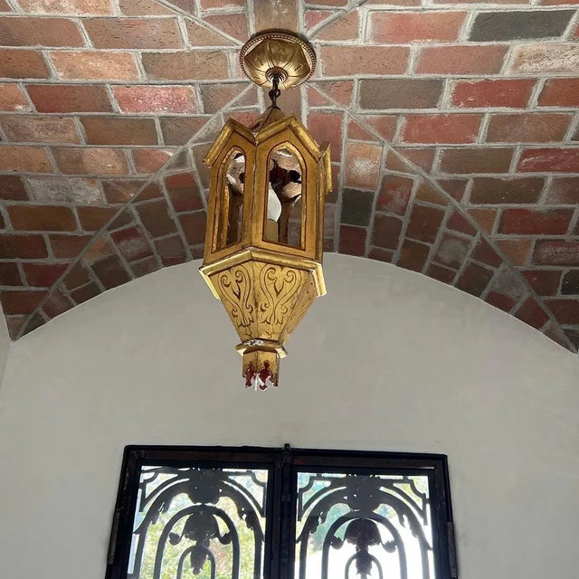 Italian Early 20th Century Italian Venetian Gilt & Painted Pine Hanging 1-Light Pendant Lantern For Sale - Image 3 of 11