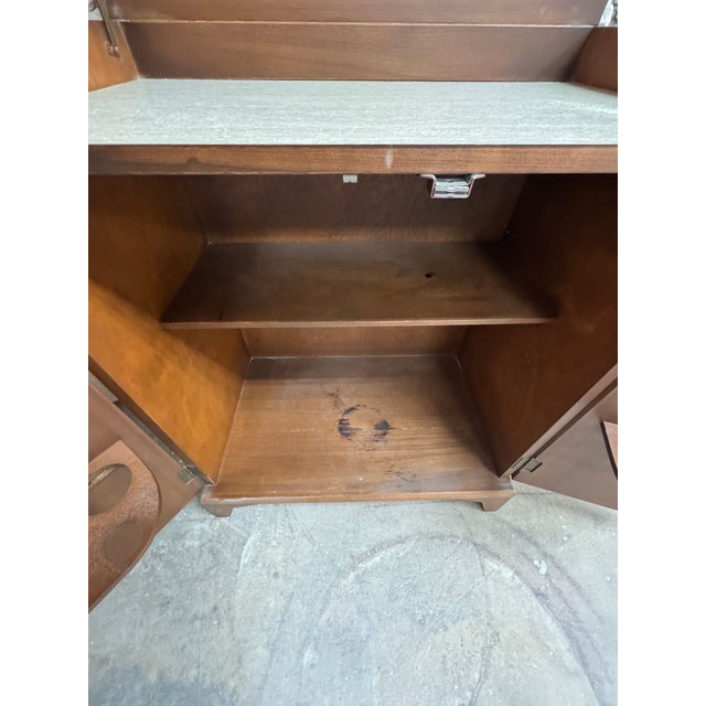 Vintage Mid-Century Modern Flip-Top Cocktail Bar Cabinet, C. 1960s For Sale - Image 15 of 16