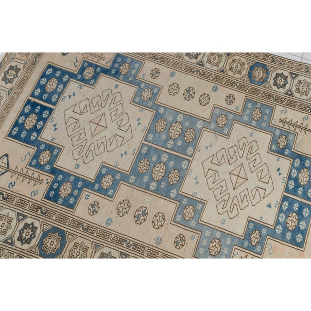 Textile Mid 20th Century Geometric Anatolian Home Living Rug For Sale - Image 7 of 10