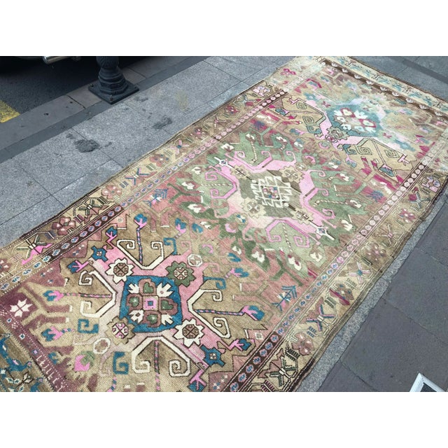 Turkish 1960s Vintage Oushak Turkish Rug - 4′9″ × 10′7″ For Sale - Image 3 of 11