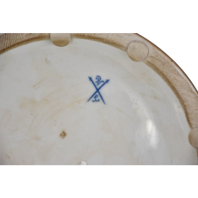 German Meissen Porcelain Painted & Gilt Gold Decorated Centerpiece Urn / Campana For Sale - Image 10 of 10