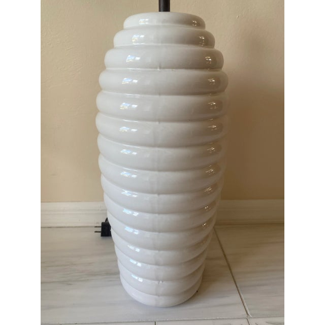 Ceramic 1970s Coastal Boho White Ceramic Beehive Style Ribbed Table Lamp For Sale - Image 7 of 9