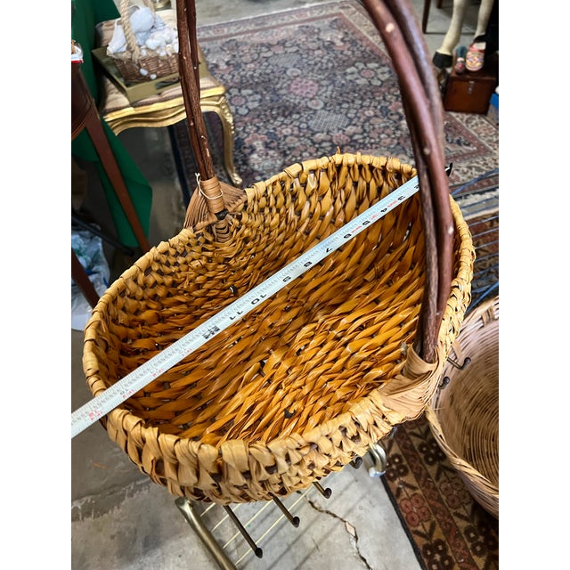 Rustic European Vintage Hand Woven Wicker Basket With Brown Handle For Sale - Image 3 of 10