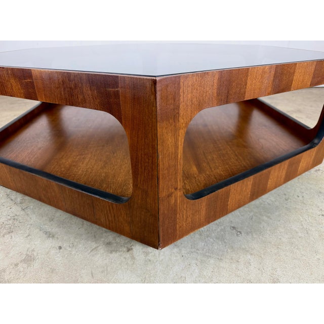 1970’s Mid Century Modern Lane Furniture Hexagonal Coffee Table, Smoked Glass Top For Sale In New York - Image 6 of 12