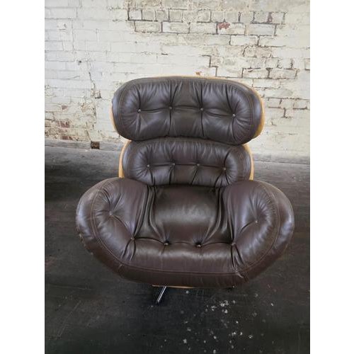 Set of Mid-Century Modern Lounge Chair with Ottoman in Leather, 1970s For Sale - Image 5 of 9