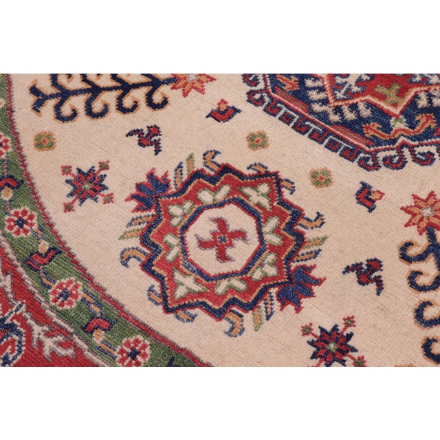 1990s Shabby Chic Tribal Kazak Ivory/Red Wool Round Rug- 4'9''x4'11'' For Sale - Image 5 of 7