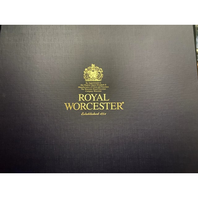 Late 20th Century Royal Worcester Royal Garden Elgar Cake/Gateau Plate & Server- 2 Pieces Excellent Mint Condition For Sale - Image 9 of 11