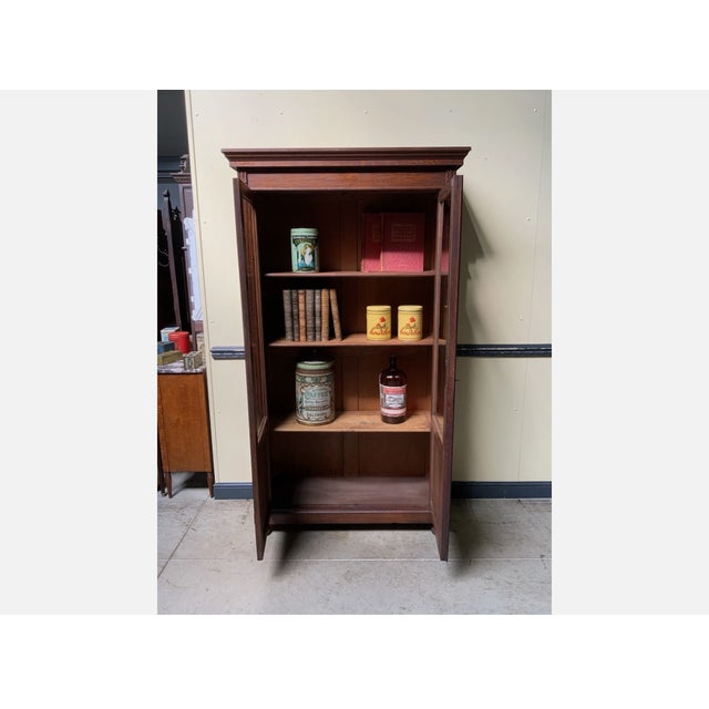 Age: circa 1915 Wood type: solid oak Condition: very good, meticulously maintained, fully restored original condition...