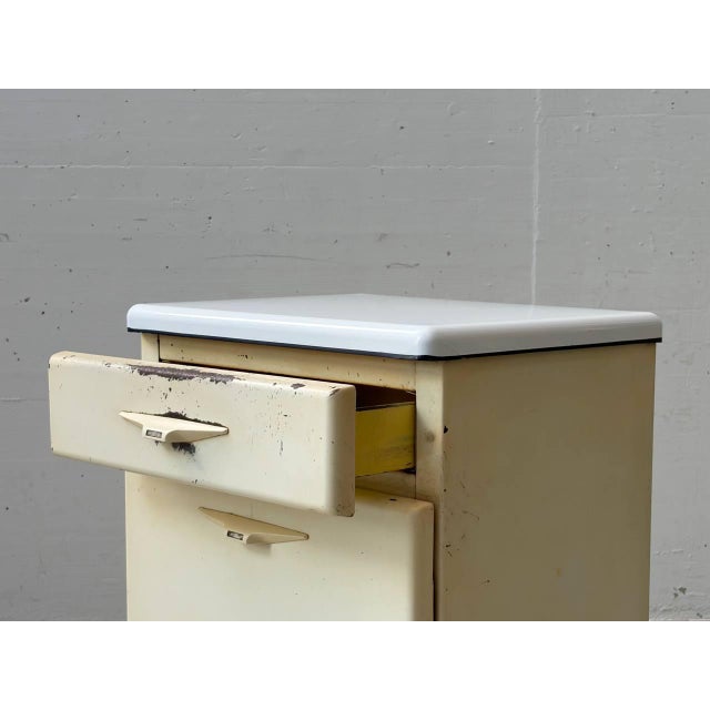 1950s Industrial Steel Sheet Chest of Drawers by R. Daurat, France, 1950s For Sale - Image 5 of 18