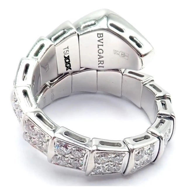 Contemporary Bulgari Serpenti Viper White Gold Diamond Band Ring, Size 6.5 For Sale - Image 3 of 10