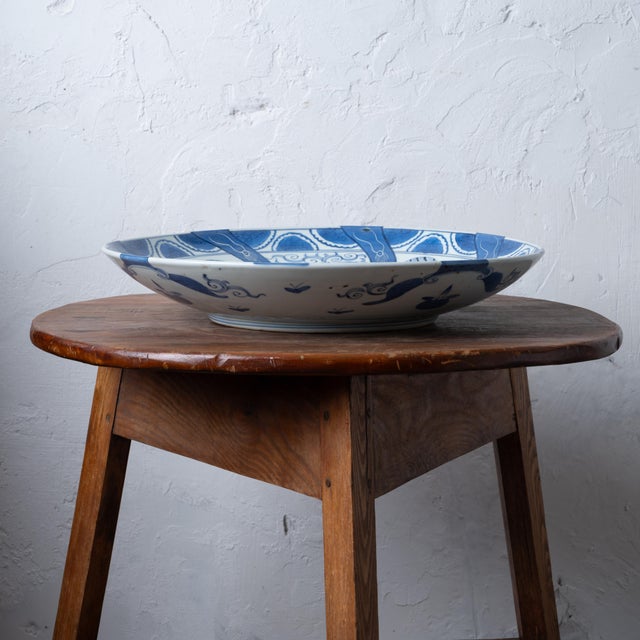 Japanese Japanese Edo Period Blue and White Charger, c.1800 For Sale - Image 3 of 7