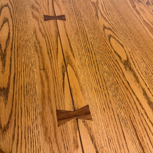 Mid 20th Century Connant Ball Solid Oak Round Dining / Game Table For Sale - Image 5 of 7