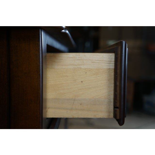Late 20th Century Vintage New England Queen Anne Style Cherry Lowboy Scalloped Chest Console Table For Sale - Image 5 of 18