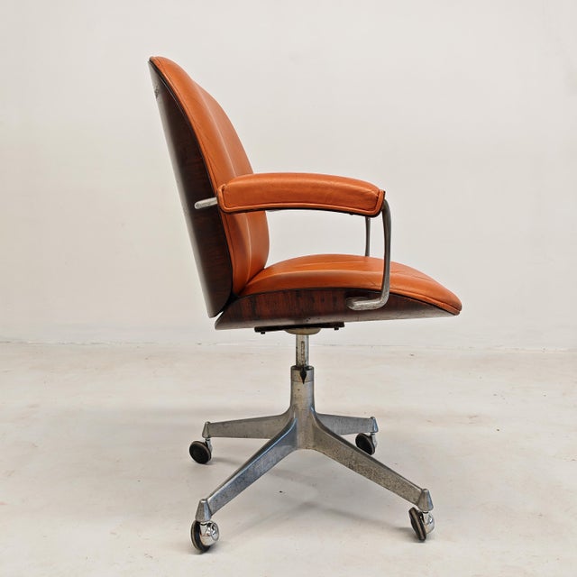 1970s MIM Executive Chair with Wheels in Cognac Leather and Wood, 1970s For Sale - Image 5 of 18