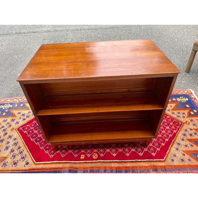 Willett Furniture 1950s Mid-Century Solid Cherry Willits Double Sided Low Bookcase For Sale - Image 4 of 9