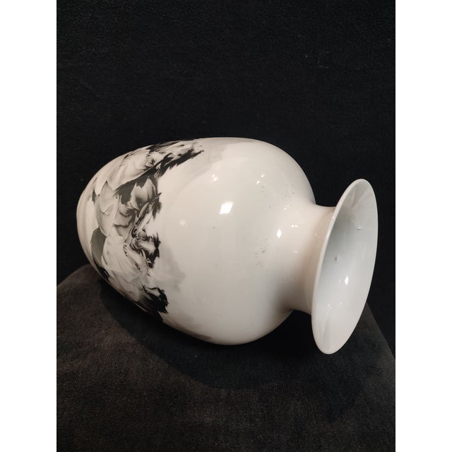Chinese Ceramic Vase Qianlong Marked Famille Rose Porcelain Vase Hand Painted Eight Horses Pattern For Sale - Image 9 of 12