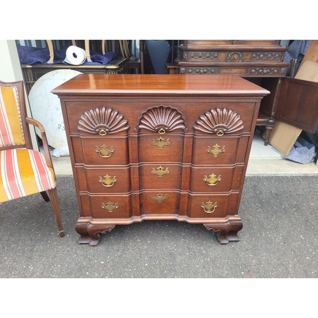1930s Vintage Chippendale Block Front Shell Carved Chest For Sale - Image 12 of 12