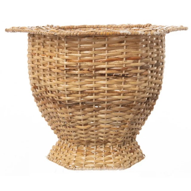Traditional Wicker Hexagon Planter, Medium For Sale - Image 3 of 3