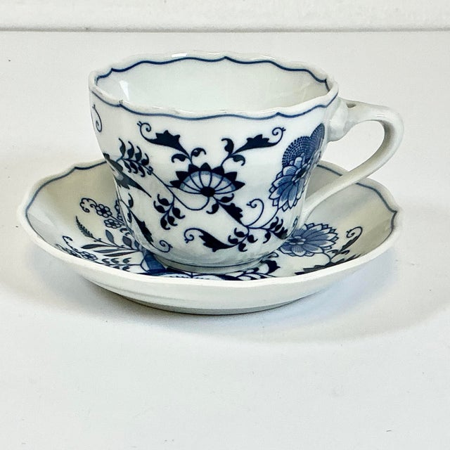 Blue Danube Vintage Japanese Chinoiserie Meissen Blue Danube Cup & Saucer Sets - Service for 6 - 12 Pieces For Sale - Image 4 of 13