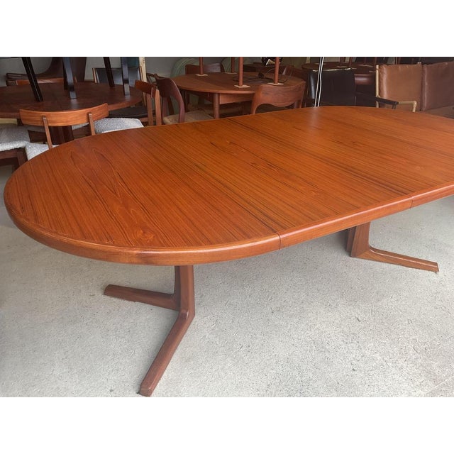 Extendable Pedestal Dining Table, 1960s For Sale - Image 18 of 18