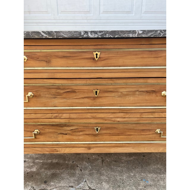Chestnut French 19th Century Louis XVI Bleached Chestnut Marble Top Commode For Sale - Image 8 of 12
