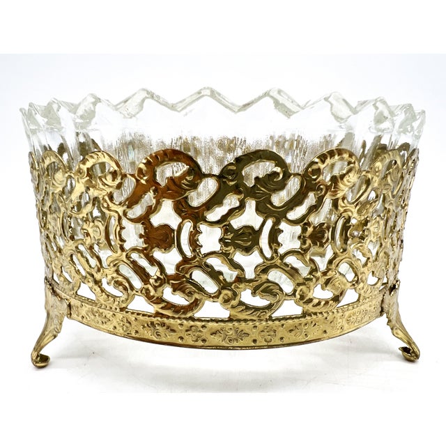 Gold Vintage Hollywood Regency Gold-Tone Filigree & Glass Footed Dish — Candy / Nut Bowl / Vide Poche For Sale - Image 8 of 15