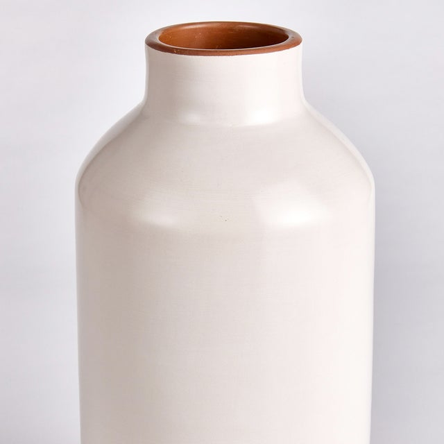Kenneth Ludwig Chicago Lucela Bottle Vase For Sale - Image 4 of 7